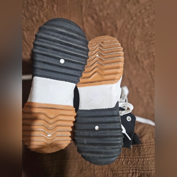 Madden Girl High Top Winnona Sneaker, Sz.8 - Picture 6 of 8